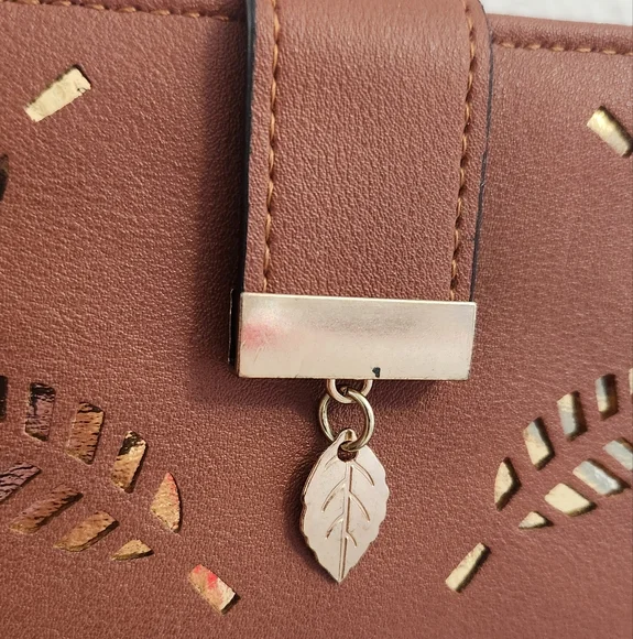 Spring & Summer Pu Leather Brown Leaf Cutout Women's Wallet - Picture 6 of 15